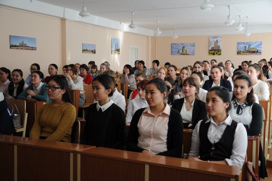 International Round Table Online